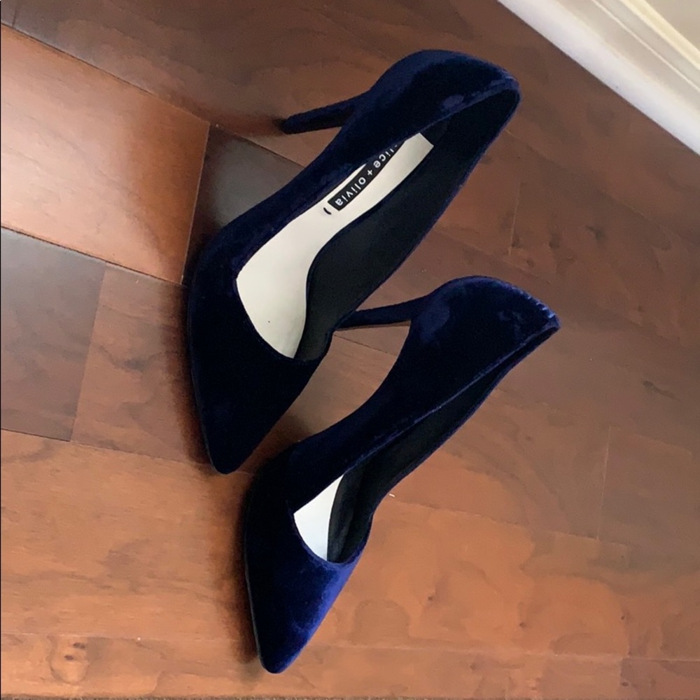 Brand new royal blue Heels - Picture 3 of 4